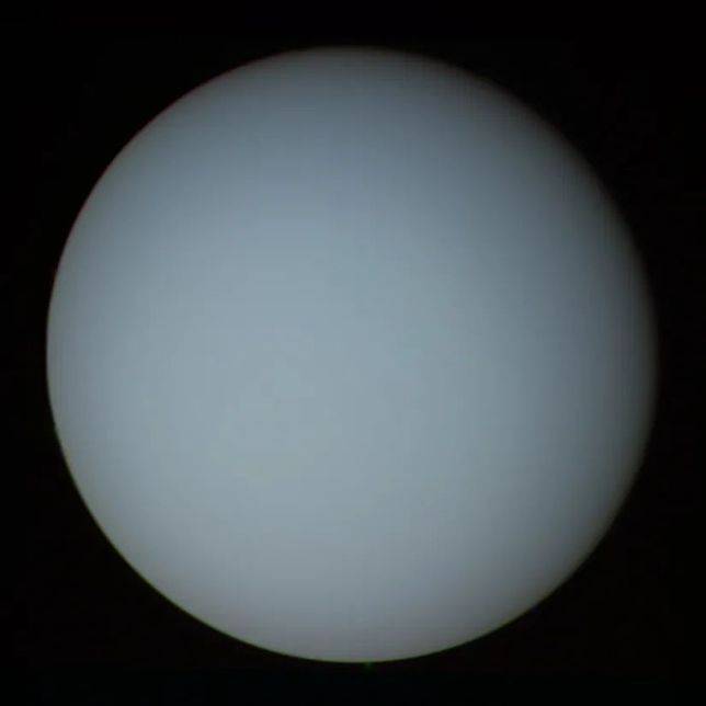 旅行者2號抵近拍攝的天王星