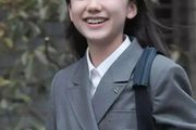日本「國民女兒」的開掛人生：五歲出道獲獎無數，曾被嘲長殘如今考入頂級名校…