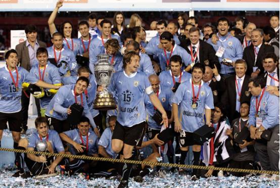 2011年奪得美洲盃冠軍，烏拉圭成為美洲盃奪冠次數最多的球隊阿根廷在2021年夏天奪冠，奪冠次數才追
