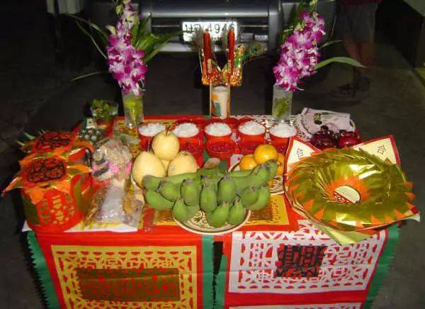 泰國華人春節祭祀祖先