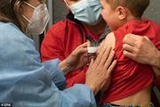 最新研究：輝瑞新冠疫苗的兒童有效性只有12%，為什麼要敦促父母為孩子接種疫苗呢？