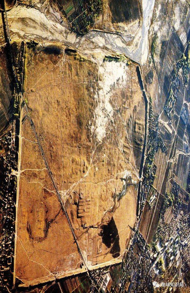 （圖片：考古攬勝-內蒙古自治區文物考古研究所60年重大考古發現，文物出版社，2014年）