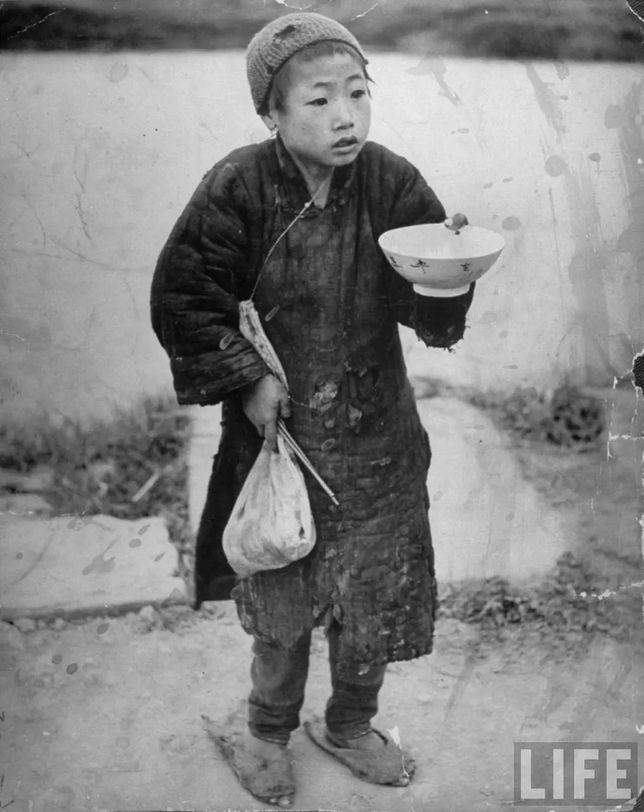 喬治·希爾克：饑荒，中國，1946年