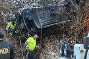 車被卡鐵軌上不肯棄車逃生？華裔Uber司機被火車撞飛當場殞命