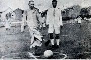 男足黃金時代和杜月笙為足球比賽開球