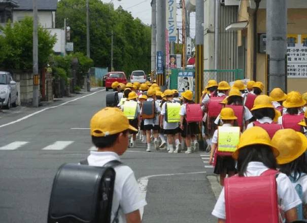 日本各類未成年人保護法律比較完善